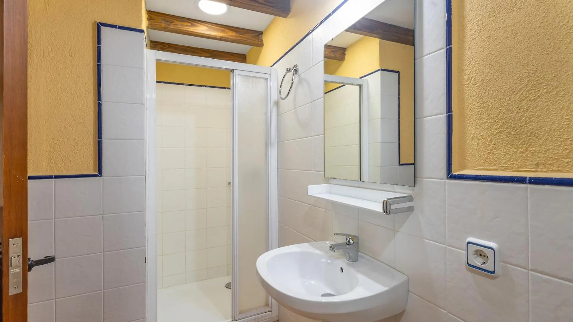 Mas Vinyoles Guest House Centellas
