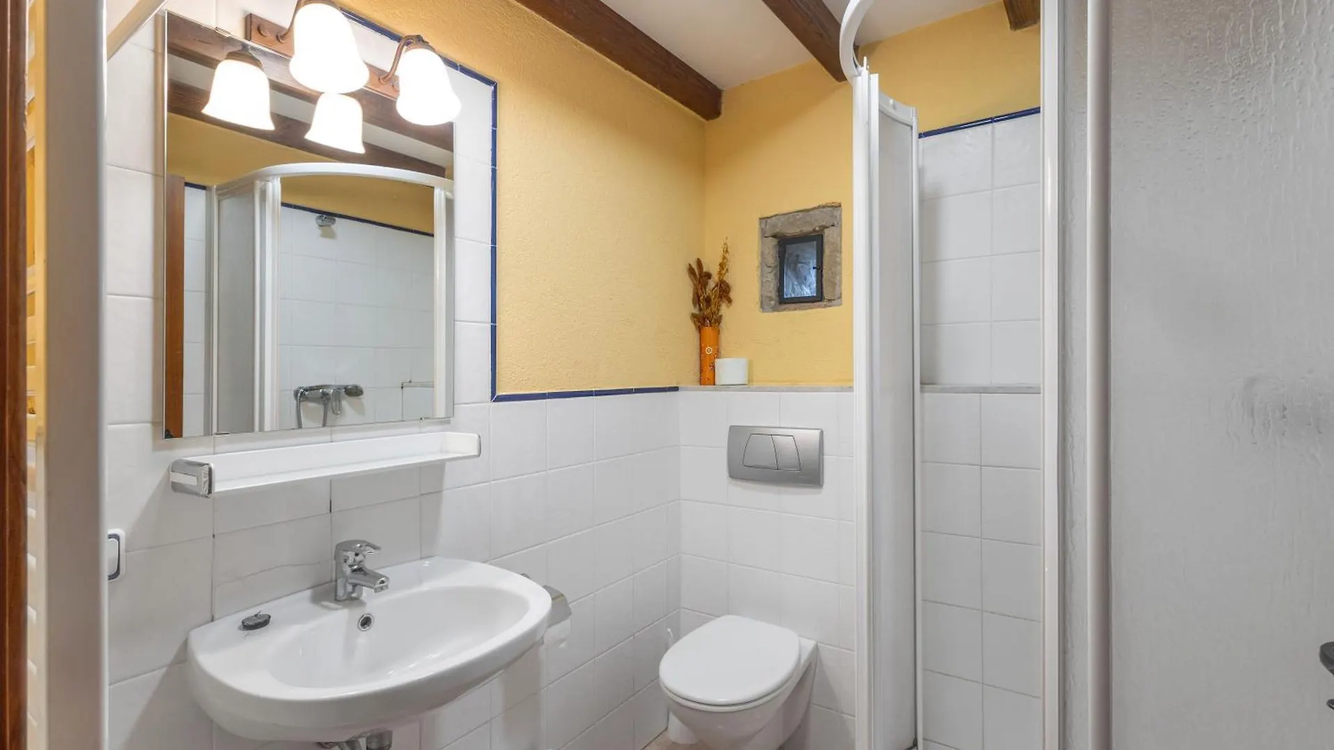 Country house Mas Vinyoles Guest House Centellas