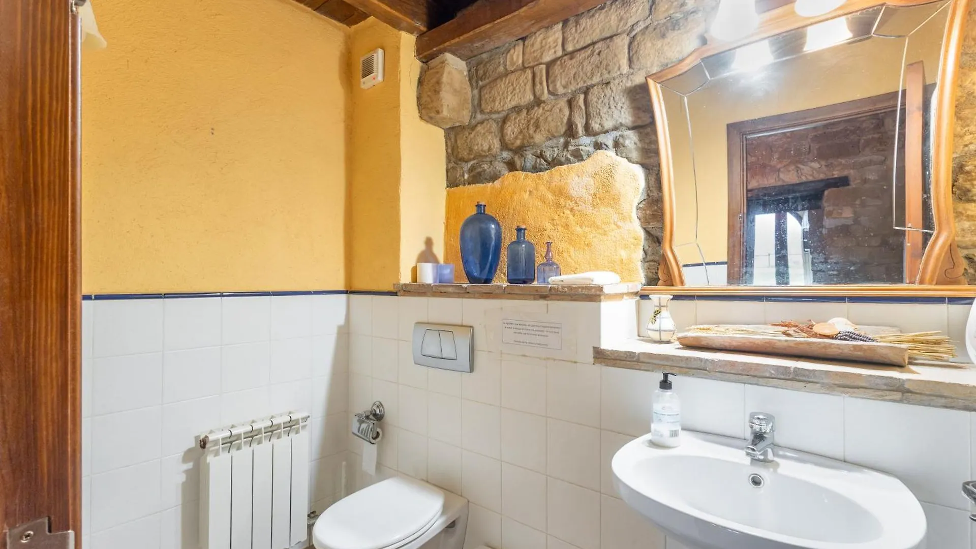 Mas Vinyoles Guest House Centellas