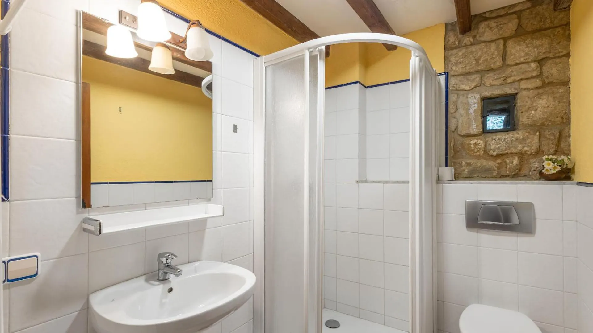 Mas Vinyoles Guest House Centellas Spain