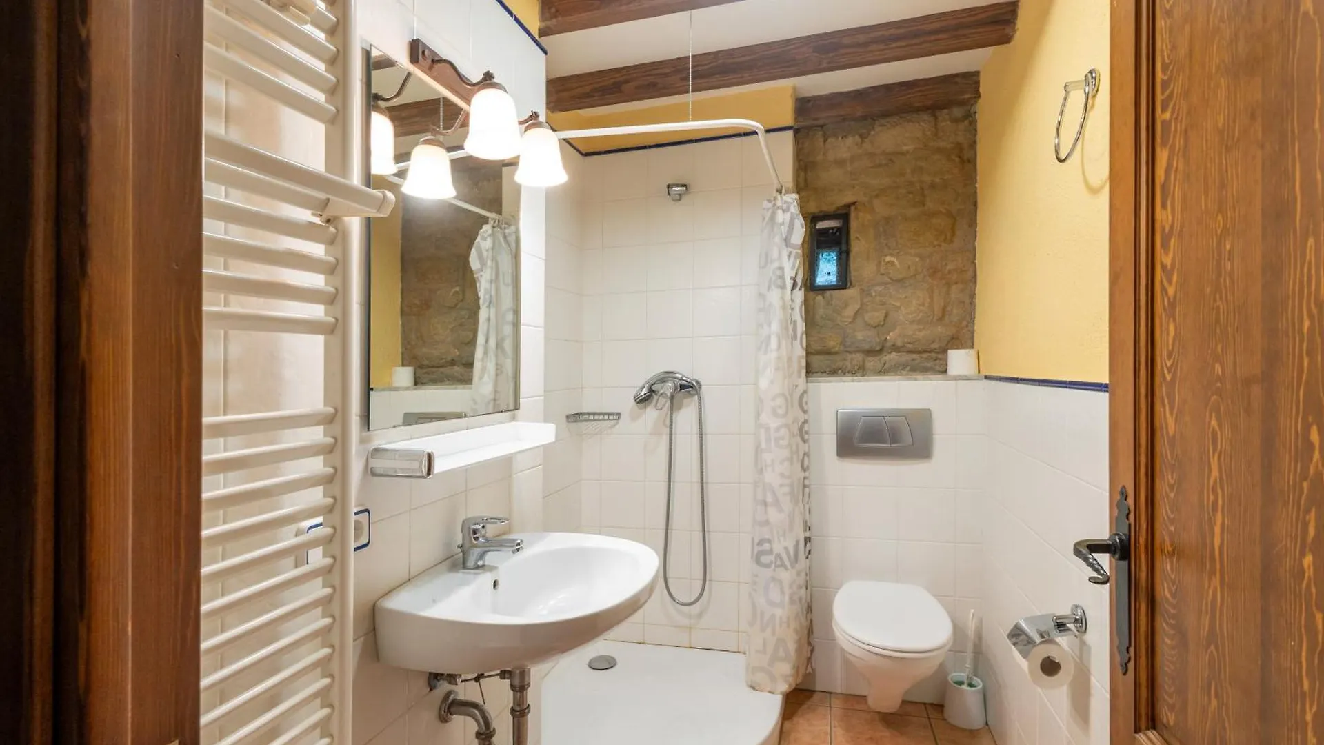 Country house Mas Vinyoles Guest House Centellas