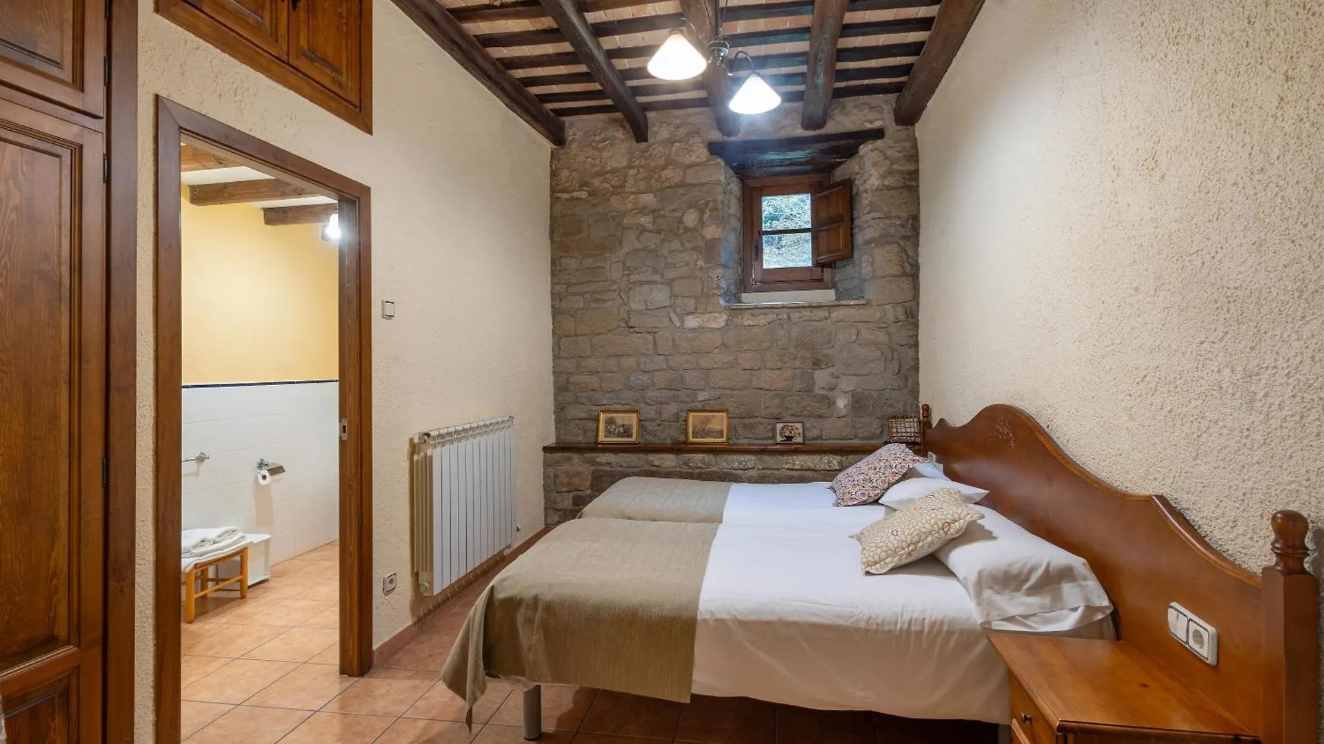 Country house Mas Vinyoles Guest House Centellas